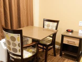 Best Western Plus Glendale Oda fotoğraf